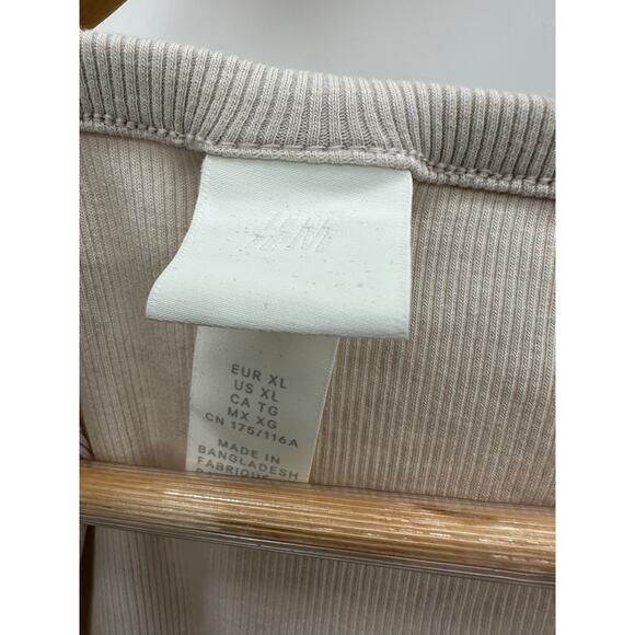 H&M Top Women XL Cream Thermal Ribbed Button Detail Sleeveless V-Neck Tank - Picture 5 of 8